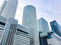 「海の幸がぎっしりで大満足」名古屋駅で受け取れる“脂が乗った高級シャケ駅弁”に絶賛の声　「トロトロとプチプチが最高」「非常に美味い」