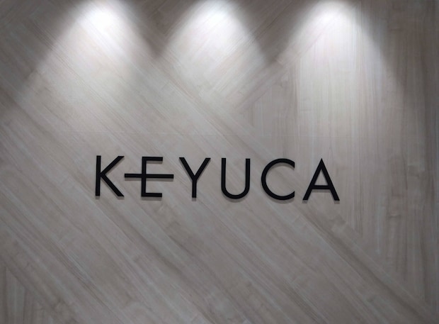 「何を盛っても映える」　KEYUCA（ケユカ）の“ソーダガラスの皿”で食卓が華やかになると絶賛の声「使用頻度が高い1枚」「軽くて、可愛らしくて、とても使いやすい」
