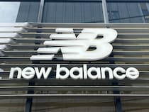 「もうこれしか履けないくらい良い」　New Balance（ニューバランス）の“ウォーキング向けスニーカー”が大人気　「長く歩いても疲れない」「履き心地が抜群」