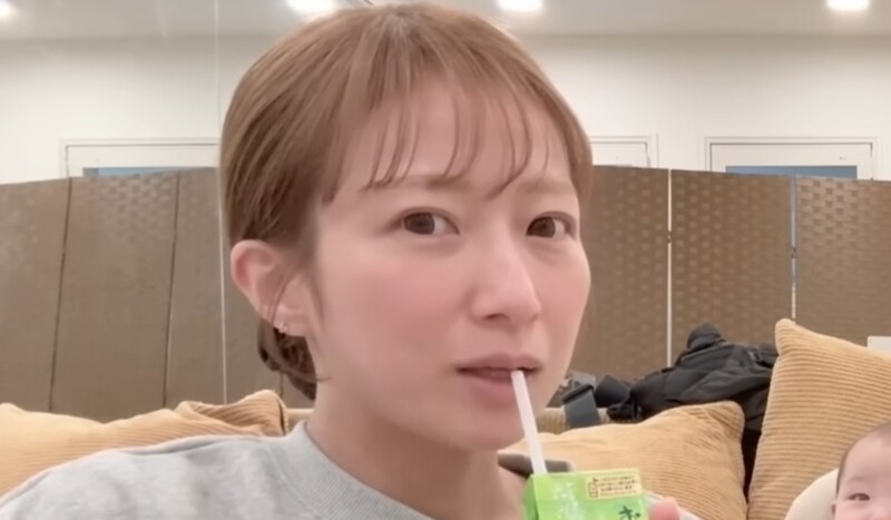 辻希美、キッチン工事中で7歳息子とコンビニへ　「マジで1番好き」激ハマりの購入品紹介