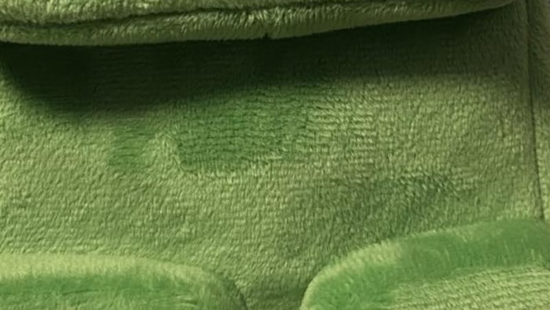 小4息子の裁縫セット→ママの反対を押して選んだのは……　“まさかのデザイン”に「私が欲しい！」「こんなの去年なかった」