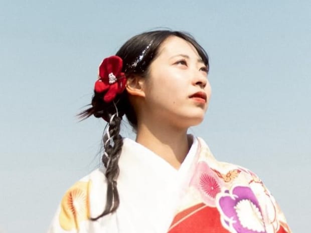 4年間、陸上部員だった女性→卒業写真を撮ったら……　“まさかの完成品”に「わぁ」「込み上げてくる」