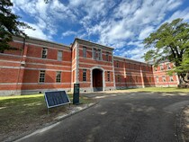 「大学生活を楽しみたい人にとってとてもおすすめ」　“九州の高評価大学”に集まった声！「かなりの割合の人が公務員に」「就職や進学の実績は毎年良い」