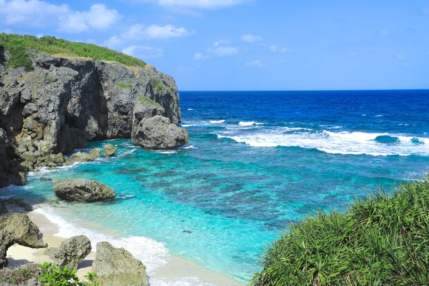 「到着した瞬間から空気が違う」行ってみたい“日本の離島”第1位って？　「時間の流れがゆっくり」「言語化できない不思議な魅力がある」の声