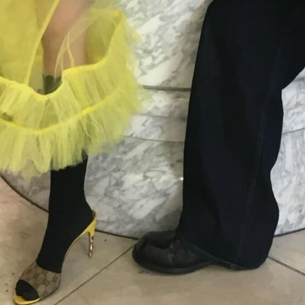 「小松菜奈と菅田将暉かと思った」→卒業式でカップルが…… 衝撃の晴れ姿に「カッコええ」「矢沢あいの世界に出てきそう」と115万表示