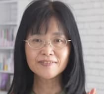 「中谷美紀みたい」“年々まぶたが下がっていく”と悩む60代メガネ女性→大変身を決意して……　「美人女優にしか見えない！」