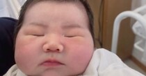 【画像】4710グラムで生まれた赤ちゃん