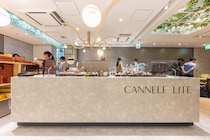 「たまらないお顔」　東京駅限定“Suicaペンギンのカヌレ”がかわいくておいしい！　「また買いに行こう」「癒された」などの声