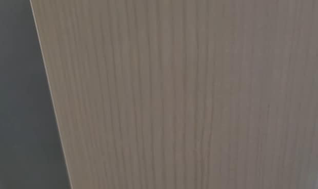 「水族館ですか?」→「いいえ自宅のリビングです」 男性宅の扉を開けると……「うわあああ!」「えっ!?」まさかの光景にあ然