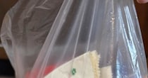 おばが“ディズニーランド開園当時”から40年以上集め続けたもの→並べてみたら……　懐かしすぎるデザインに「復活してほしい」「見覚えあります」