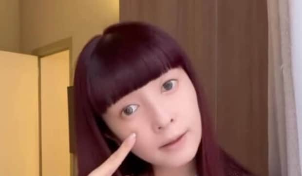 すっぴんの42歳看護師、本気メイクでロリータに変身→「美しいお人形」「似合ってます!!」の声