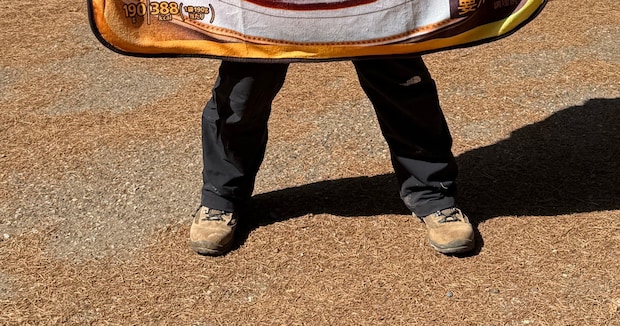 登山前にセブン‐イレブンで“850円のクジ”を引いたら……「これは欲しい！」　まさかの光景に「こんなデカかったんだw」