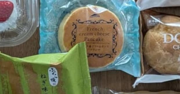 女性「お客さんが1人来ます」→用意したお菓子を見ると……　「あーこれは」計画的すぎる光景に「すごいおもてなし！」