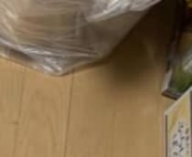 ママ「全然減らなさすぎて辛い」→自宅の床、よく見ると……　圧巻の光景に「天国じゃないですか!!」「す、すごすぎない!?」