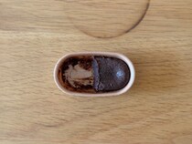 夫が半分残してくれたデザート→「私が残す側ならきっとこうなります」　まさかの光景が693万表示「羨ましいです」「赤福でいつも行われる攻防戦」