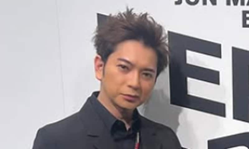 「こわい」嵐・松本潤、ライブ後の深夜に“謎の液体”公開→「それおいしいの……？」