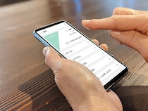 【女性に聞いた】次に口座を開設したい「銀行」ランキング！　2位は「三菱UFJ銀行」、1位は？