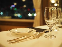 「関西のディナー」口コミ年間ランキング！　2位は「フォーシーズンズ／ホテルニューオータニ大阪」、1位は？【OZmallアワード2026】