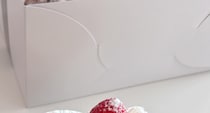 5人家族のママが1時間並んで買ったケーキ→箱を開けたら……　幸せな光景に「そんなん大好き」「わぁ最高」