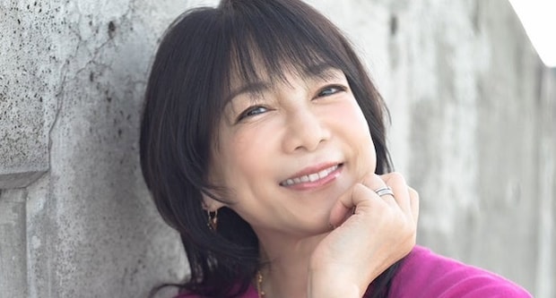 「ホント危険」59歳歌手、夫妻で“すごい量”のデパ地下昼食→完食に驚きの声「この量はw」「おもろすぎるwwww」