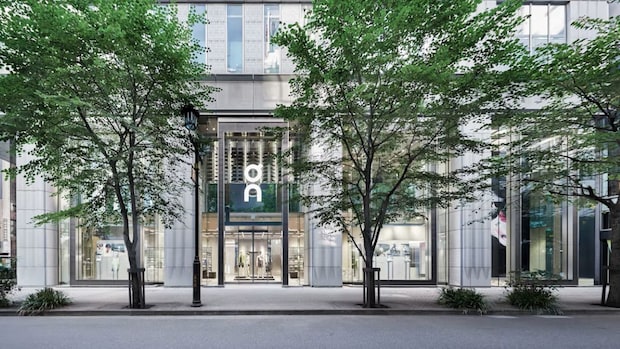 「もう他の靴を履けない」　On（オン）の“黒いスニーカー”に絶賛の声　「雲のような軽やかさ」「立ちっぱなしでも疲れない」「履きやすい。最高です！」