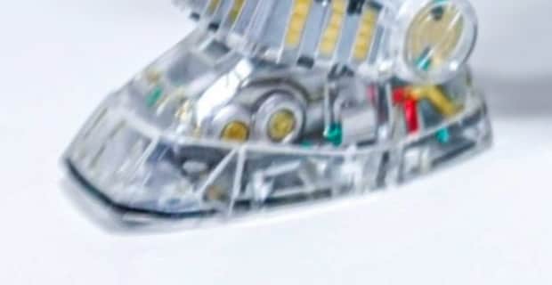 「AIっぽく見えるけど」凄腕モデラーが仕上げたガンプラ→「やっっっばぁぁぁ！！！」　脳がバグる“驚きの完成度”に「ガンダムの人体模型」