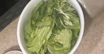 【画像】こぼれてしまったドレッシング