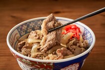 「牛丼の味が最高」「数ある外食朝食で最強」　「牛丼チェーン」人気ランキング！　1位の「吉野家」に次ぐ2位は？【2026年3月30日時点】