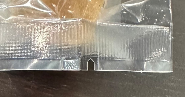 LIXILを訪問した会社員→お土産にもらったのは……「嘘でしょw」 “禁断のビジュアル”に「やばww」「攻めすぎてて最高」