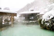 「まさに秘湯です」　雰囲気が最高な“東北地方の温泉地”ランキング上位に「肌がつるつる」「最高すぎる」「求めてたのこれ」の声
