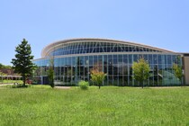 「マジで充実！」　“施設面で高評価な首都圏私立大学”ランキング上位に「オープンキャンパスに参加すれば魅力がわかる」「キャンパスも広くて毎日通いたくなる！」の声