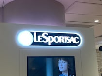 【画像】LeSportsac（レスポートサック）の“軽い長財布”