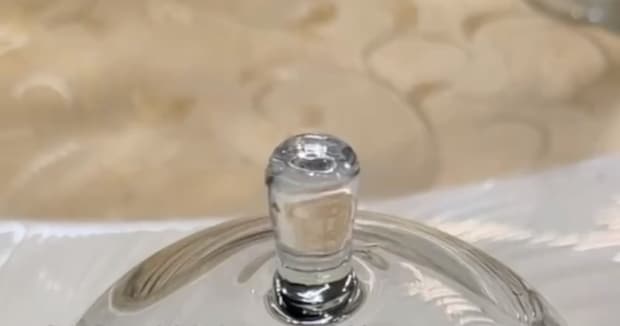 友達の披露宴で出てきたデザート→フタを開けたら……「くっそわろた」　思わず二度見の中身に「友達センスよすぎwww」