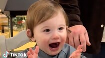 【画像】あどけない男の子、1歳最初と最後の日のビフォーアフター