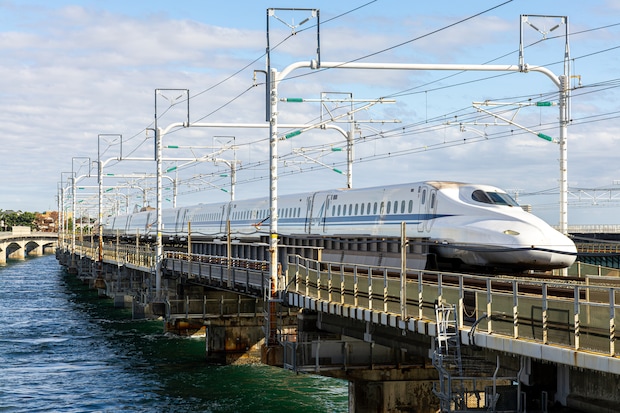 「もうすぐラストラン…」 東海道新幹線の“サンリオ駅弁”も今のうちに!「買ってあげてよかった」「かわいい器として再利用」もできる
