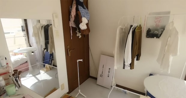 ごちゃごちゃした6畳半、20代女性が模様替えしたら……　“ときめくお部屋”に一変「可愛い！」「天才すぎます」