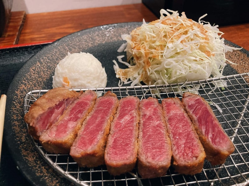 東京都の「牛かつの名店」一番食べてみたいのは？　希少部位を味わえるお店などを紹介！