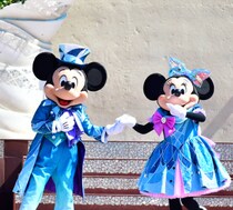 「復活うれしい！」東京ディズニーシーの“無料配布アイテム”にファン涙　「この光景に感動」「やっぱり紙がいいよね」