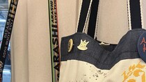 嵐のラストツアーに“自作バッグ”で参加する女性、見ると……「インパクト大」　“驚がくの大作”に「す、すごすぎる」「感動しました」