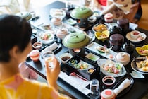 「こんなにくつろいだの人生初」　静岡県で“食事の評価が高い宿”1位に「朝夕の料理どれもおいしい」「ほんっっっっとうに素晴らしかった」の声