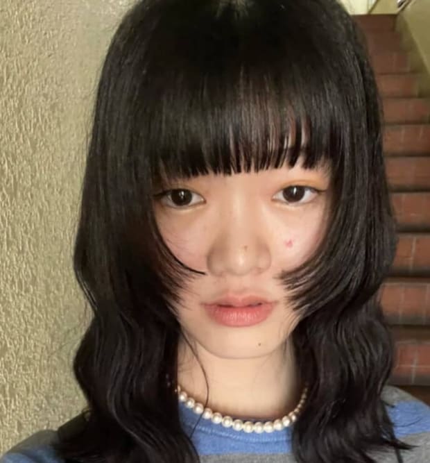8年間、縮毛矯正をかけ続けた女性→「やめる」と決意し……現在の姿に「異国の女の子みたい」「かわいいいいいい」