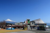 「4週連続で行った」“今、訪れるべき道の駅”上位に「休憩しながら景色を楽しめる」「夜景がとても綺麗」「ご飯がマジで全部うまい」などの声