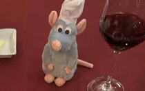ディズニーシーに“レミーの料理”を食べに行ったら……　「素敵」夢のような光景に大反響「行きたすぎるー！！！」