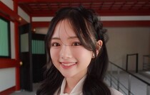 “登録者100万超え”人気YouTuber「大学生になりました」→母親との2ショット公開し「お母さん美人すぎませんか？？」「本気で姉妹かと思った」