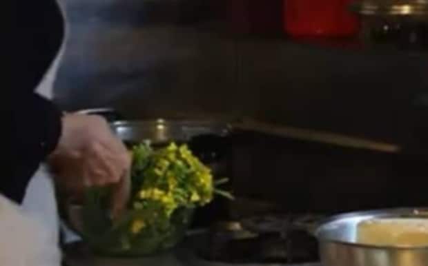 70代女性、夫とのお花見弁当がすてき　「人生を心から楽しんでいる」「私も春のお弁当を作って主人と出掛けてみます」