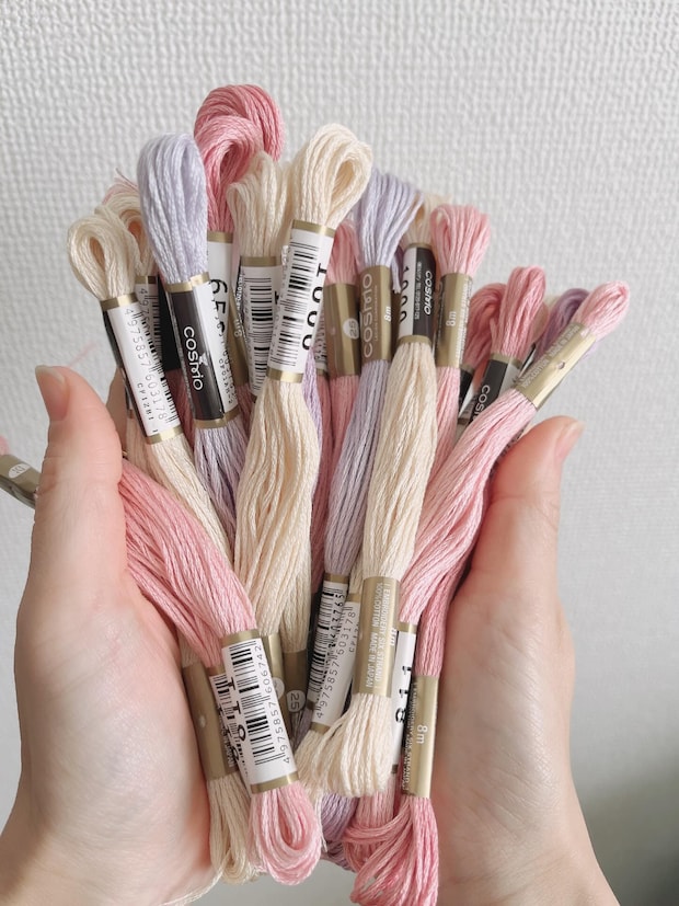 2児ママが刺しゅう糸をコツコツ編んだら……“まさかの完成品”に「ほぼ全女児が好きなやつ」「わかっていらっしゃるぅー！」