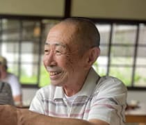 75歳父「妻が世界一きれい」→言われた母の表情は……　共感の光景に「こうなりたい」「最高の夫婦像」