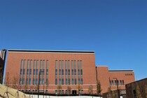 「満点だと思います」　学生が選ぶ“立地がいい大学”って？　ランキング上位に「梅田などにもアクセスがとても良い」「とても駅から近く学習しやすい環境」の声