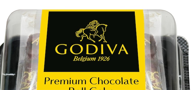 モンテール、ゴディバ監修の“プチ贅沢”なケーキとスイーツを期間限定販売