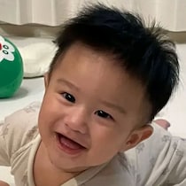 ママ「お顔が0歳に見えなかった」→3年後……　まさかの姿に「ちっちゃな社長だ」「来月自社ビル建てそう」と146万再生